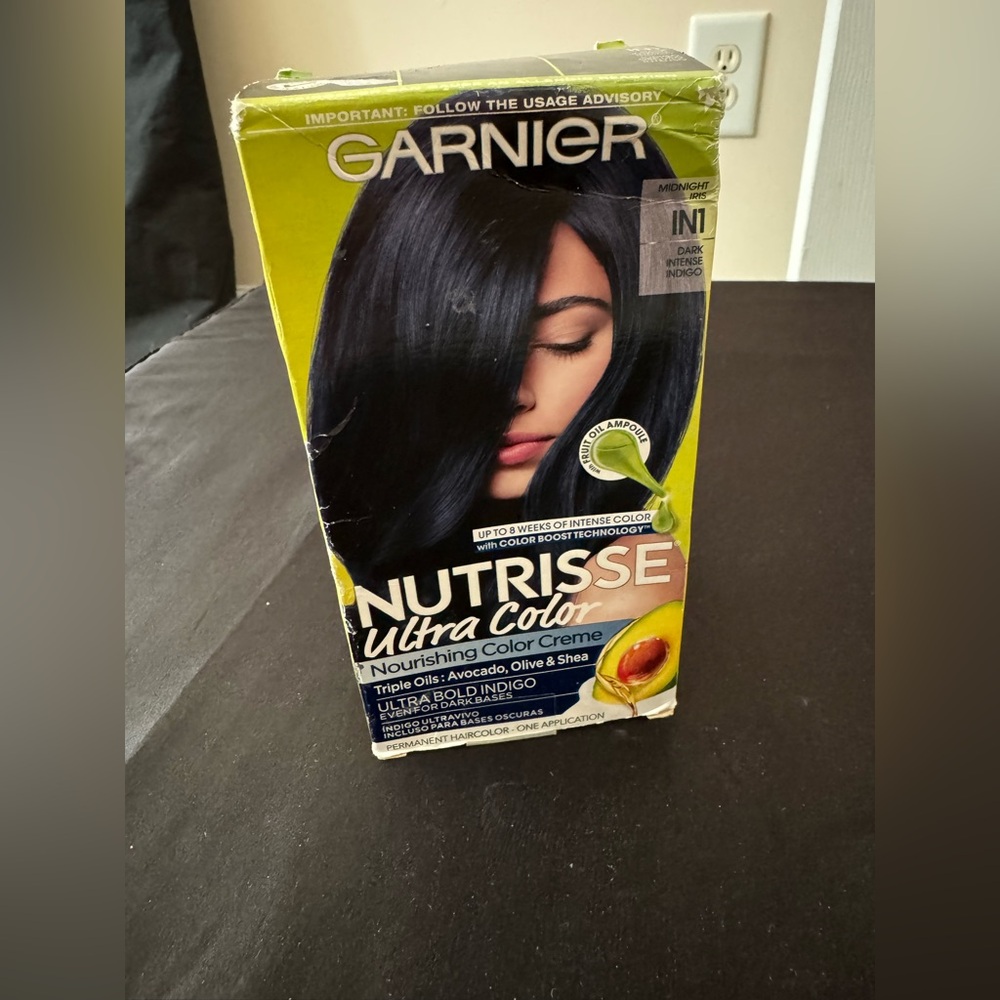 Garnier Nutrisse Ultra Color Creme - Ultra Bold Indigo (Dark Intense Indigo)